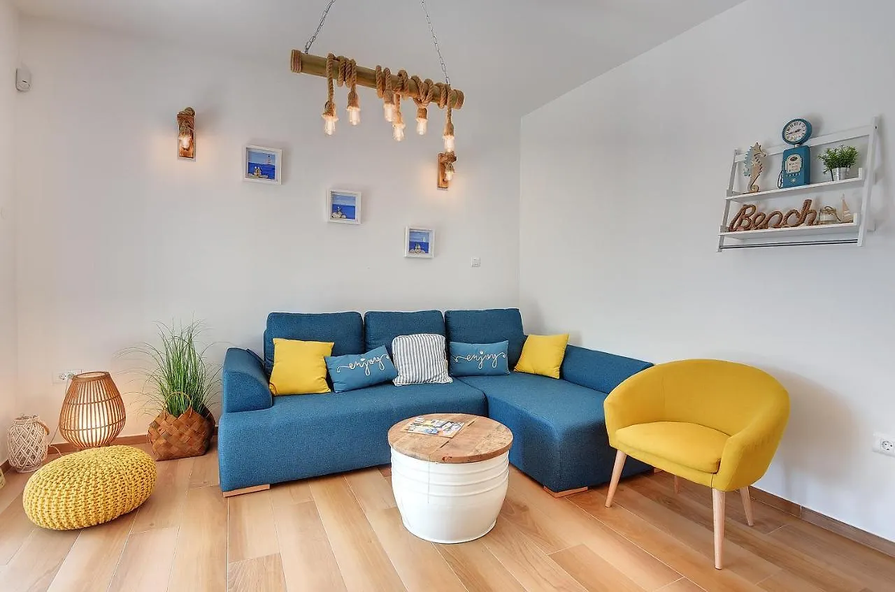 فيلا Sea House بريمونتيرا كرواتيا