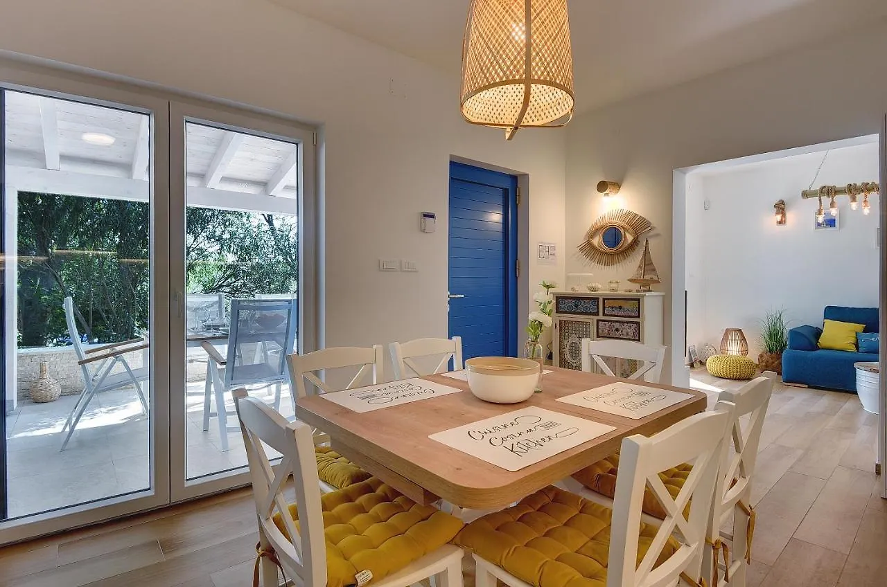 Holiday home Sea House Premantura Villa