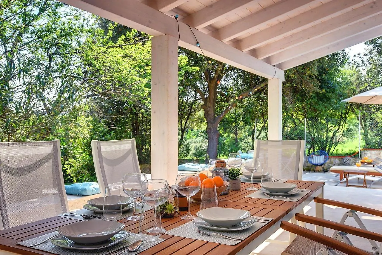 Holiday home Sea House Premantura Villa